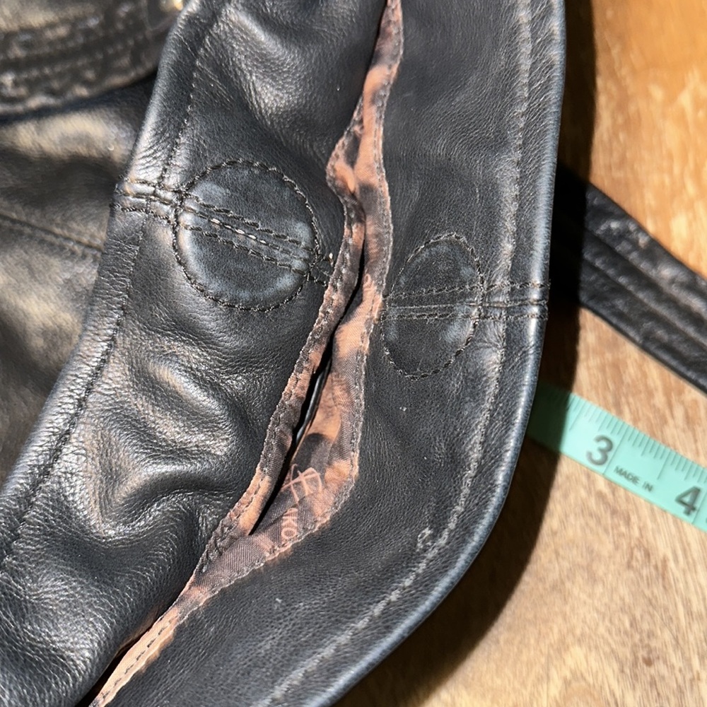 B MAKOWSKY 100% Genuine Leather Black Purse - Picture 12 of 17